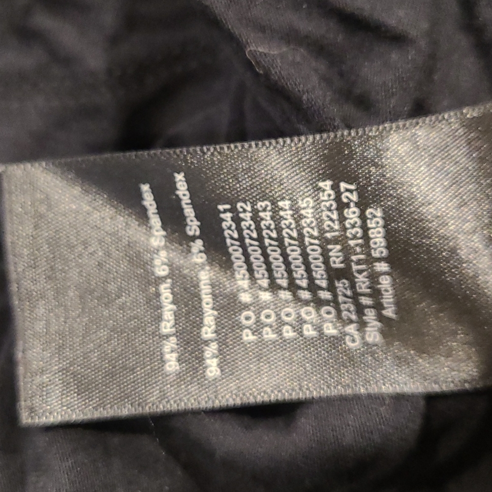 Aritzia BABATON Zayn Black tank - Picture 6 of 6